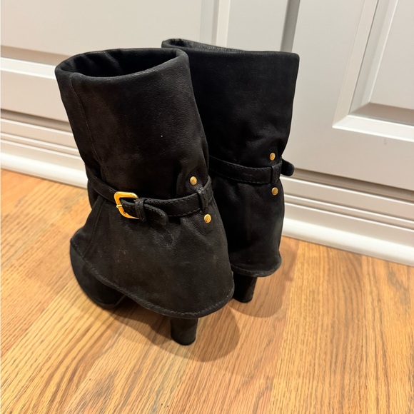 Prada Black Fold-Over Ankle Heeled Boots with Gold Buckle - Picture 2 of 10